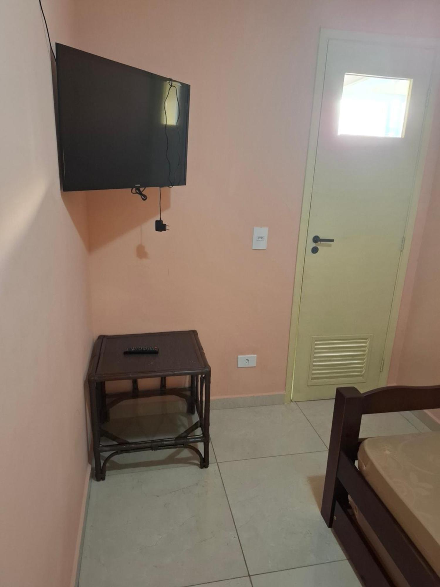 Apartamento Praia Guaruja Apartment *